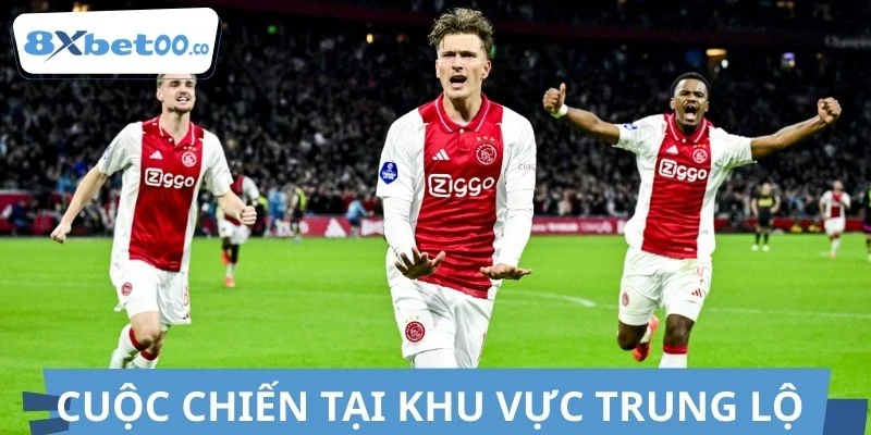 Tranh chấp quyết liệt khu vực trung lộ giữa Ajax vs PSV
